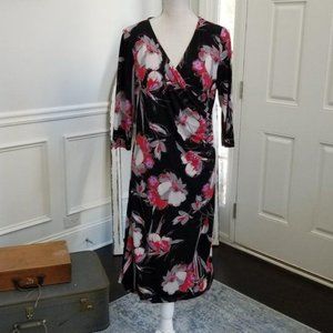 DAMART Dress in Black Floral Motif Size 10
